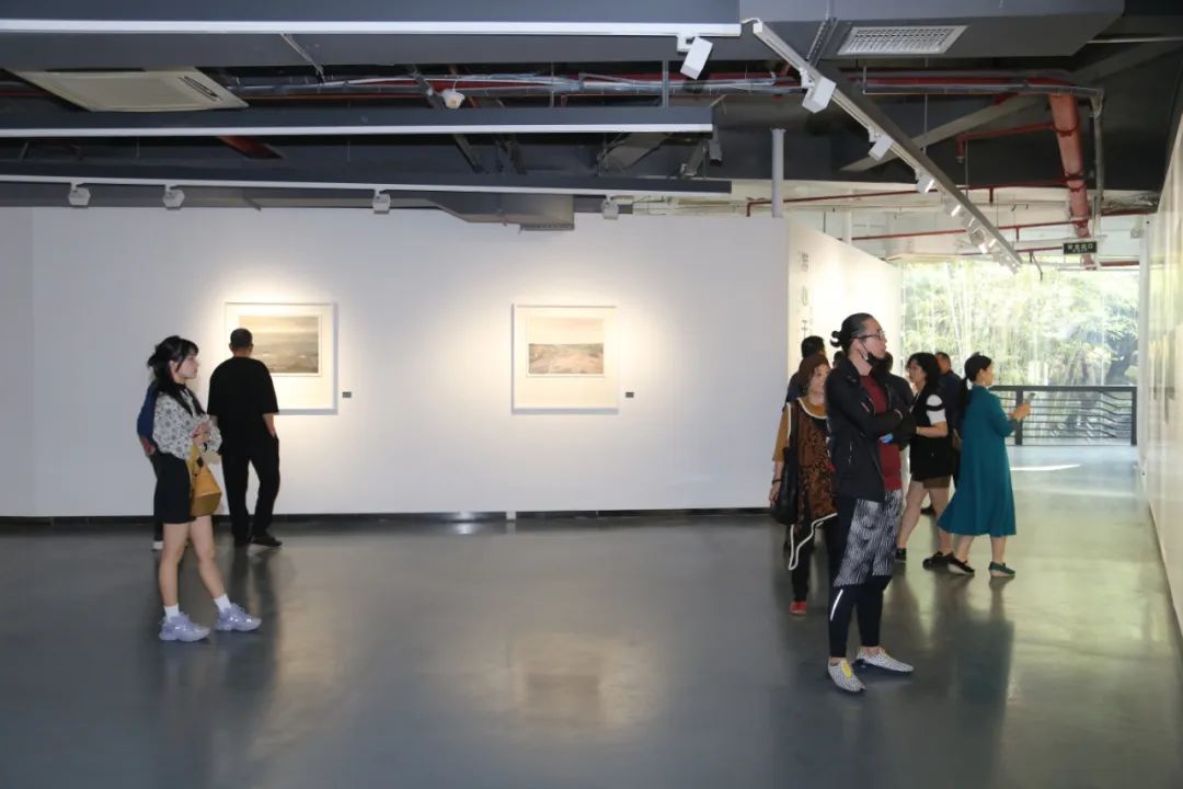 游心于藝——方曉龍水彩藝術展在深圳大學美術館開幕